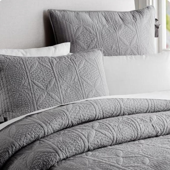 Pottery Barn Hanna Cotton/Linen Quilt • Full/Queen - Picture 2 of 6